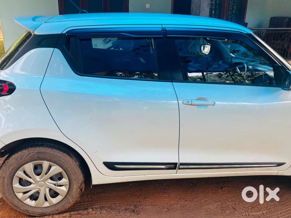Maruti Swift Petrol 2023