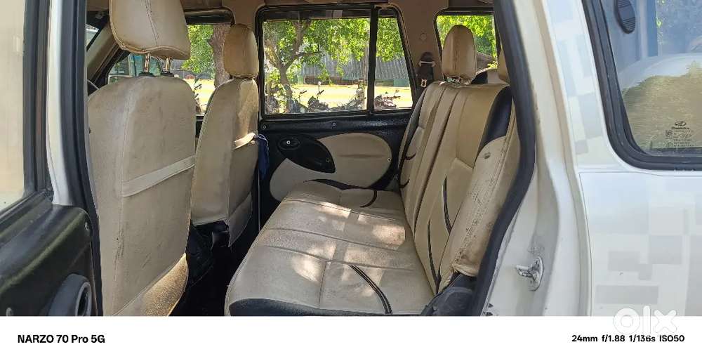 Owner 2
Engine Pakka Condition
Ac Working
Fc Upto 2027
Insurance Nil