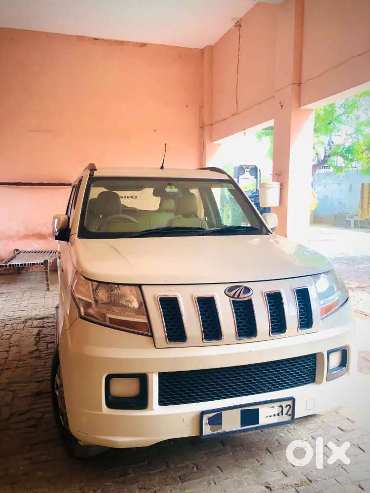 Mahindra Tuv 300 2016