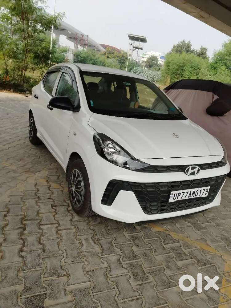 Hyundai Aura 2023 Petrol 70000 Km Driven