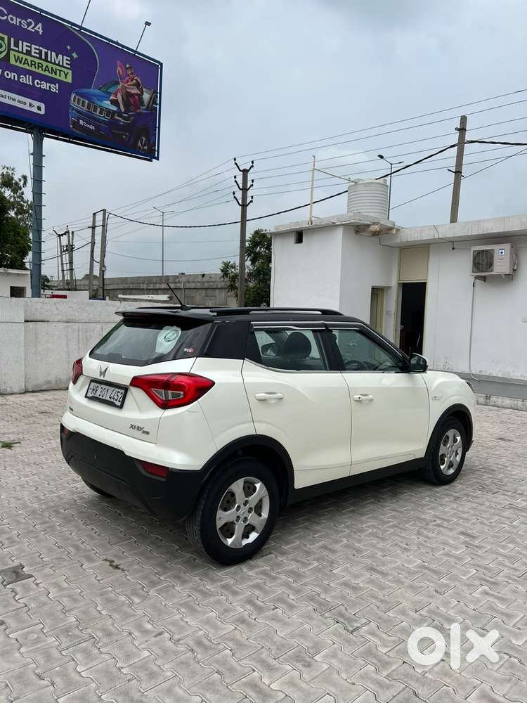 Mahindra Xuv300 W6 Amt Diesel, 2022, Diesel