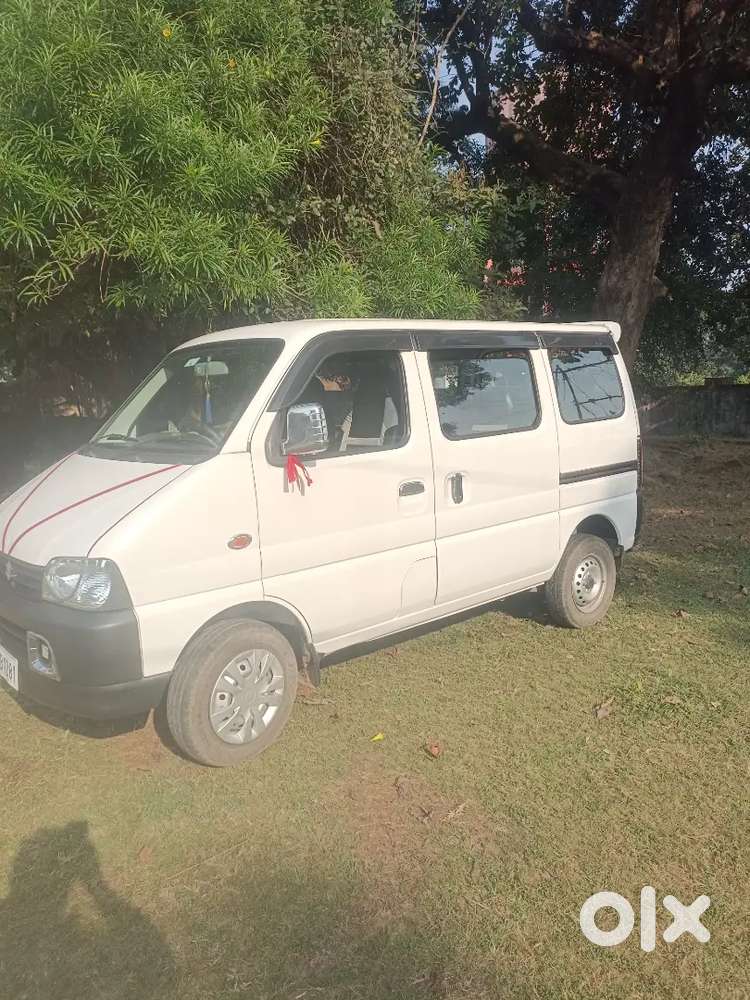Maruti Suzuki Eeco 2024 Petrol 32000 Km Driven