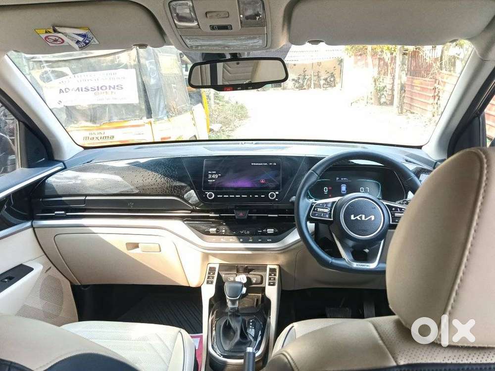 Kia Carens Luxury (o)1.5 Diesel At 7 Str, 2023, Diesel