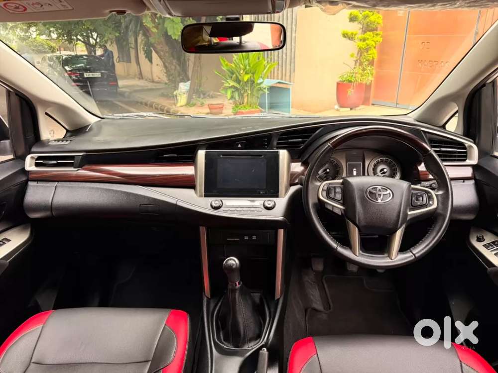 Toyota Innova Crysta [2020-ongoing] 2.4 Vx 7 Str, 2018, Diesel