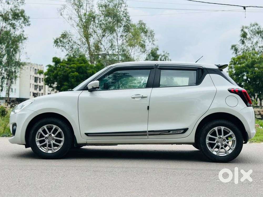 Maruti Suzuki Swift Vvt Zxi, 2023, Petrol