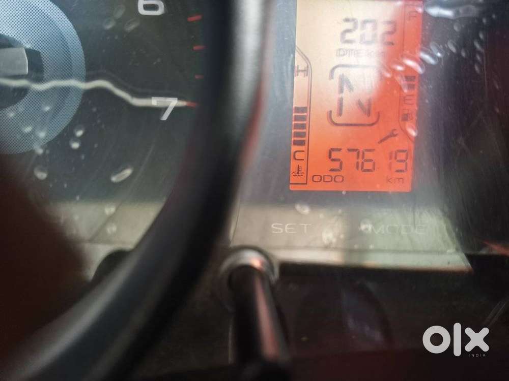 Mahindra Tuv 300 T4, 2018, Diesel