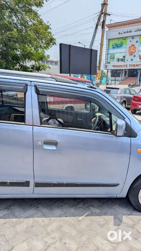 Maruti Suzuki Wagon R 1.0 Vxi Plus Amt, 2018, Petrol