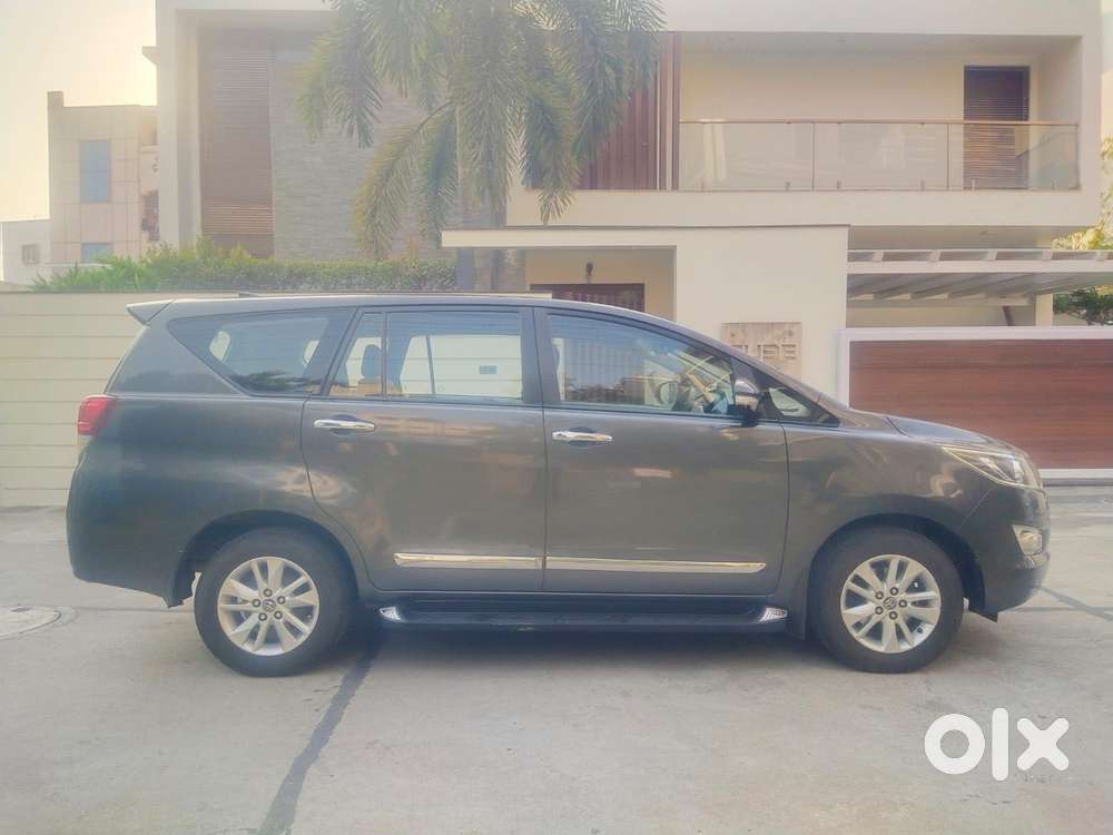 Toyota Innova Crysta 2.4 G Mt, 2016, Diesel