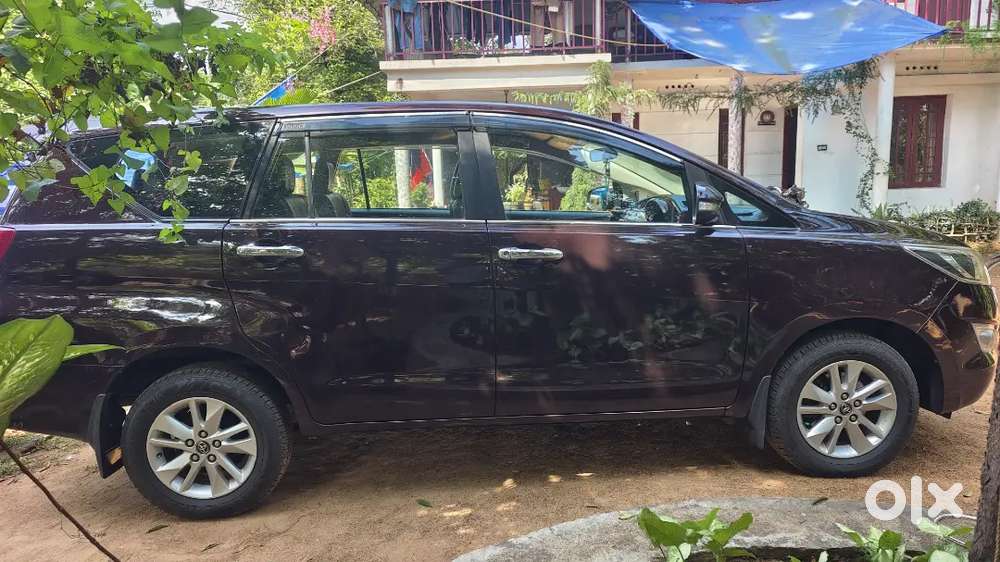 Automatic Innova Crysta