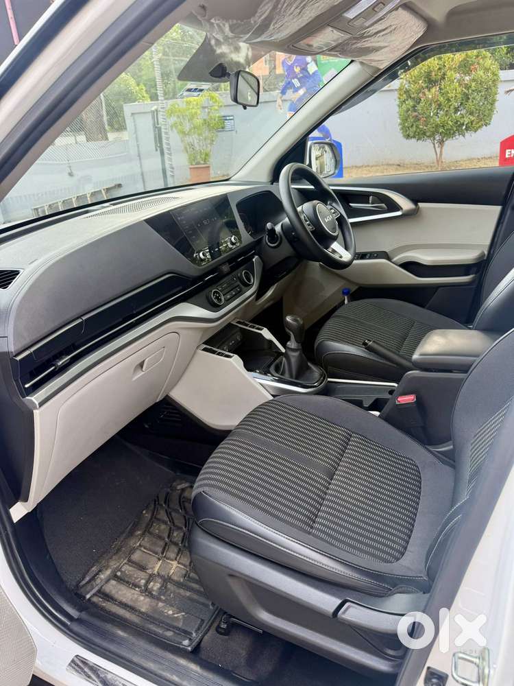 Kia Carens 1.5 Prestige Plus Diesel 7 Str Imt, 2023, Diesel