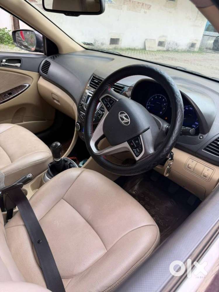 Hyundai Verna Vtvt 1.6 Sx, 2013, Petrol