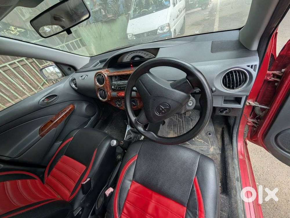 Toyota Etios Liva 2011-2012 G, 2012