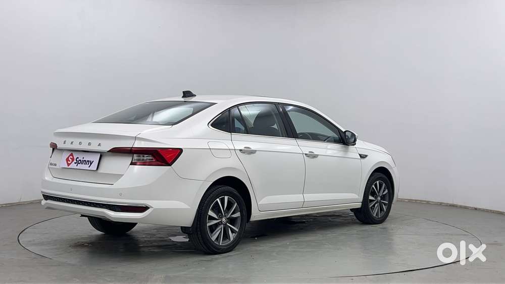 Skoda Slavia Style 1.5l Tsi Dsg, 2022, Petrol
