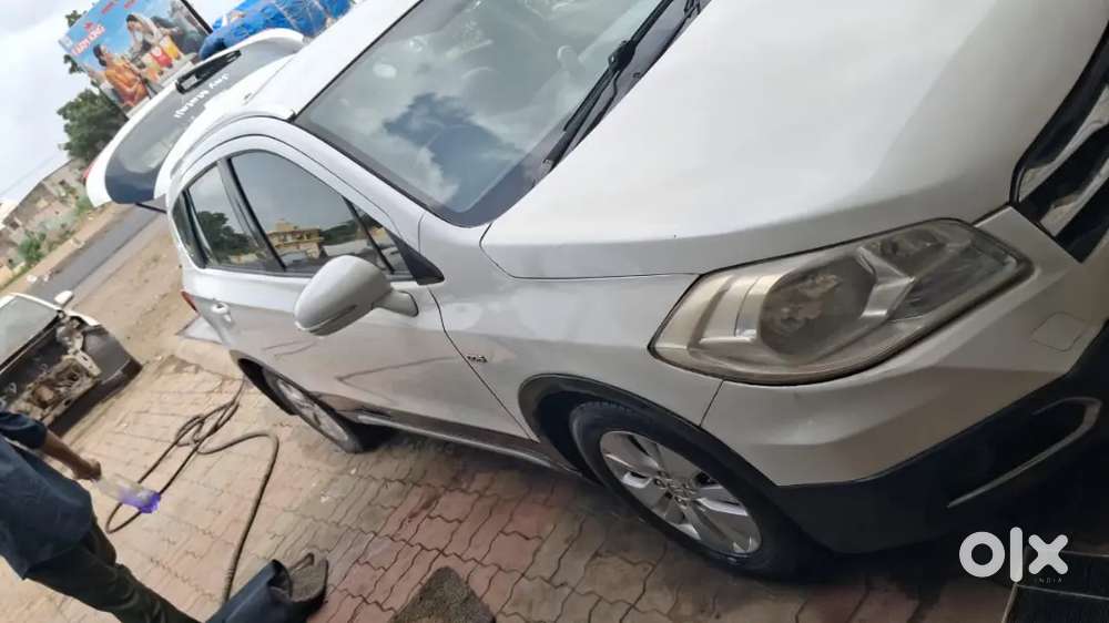 Maruti Suzuki S-cross 1.6 Diesel Manual 2016