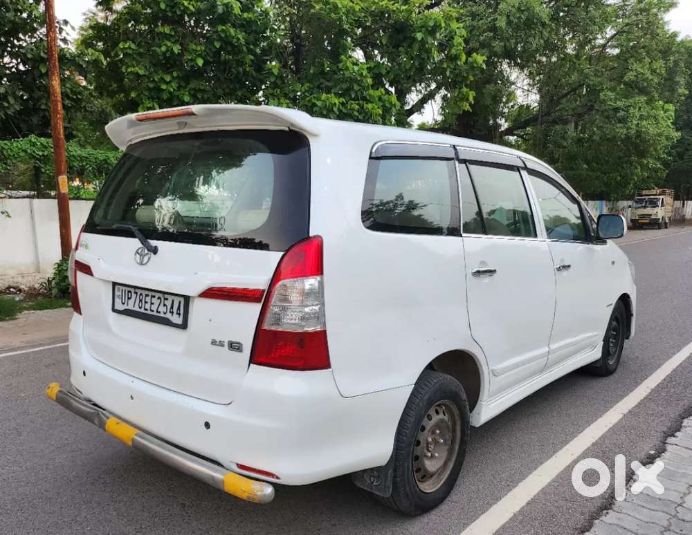 Toyota Innova 2.5 G (diesel) 7 Seater Bs Iv, 2016, Diesel