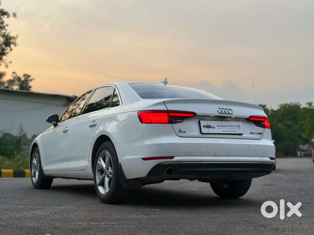 Audi A4 2.0 Technology 40 Tfsi, 2025, Petrol