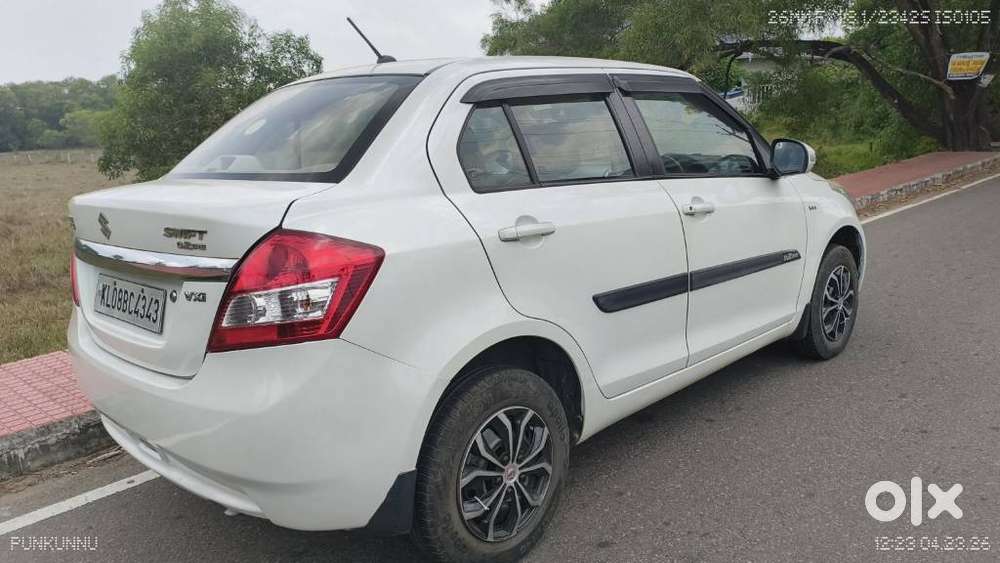 Maruti Suzuki Swift Dzire Vxi Optional, 2013, Petrol