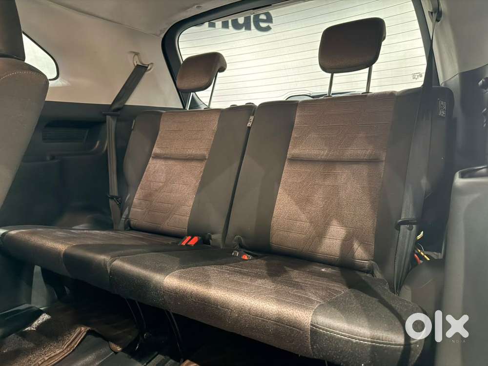 Toyota Innova Hycross 2.0 Vx Hybrid 7 Str, 2023, Petrol