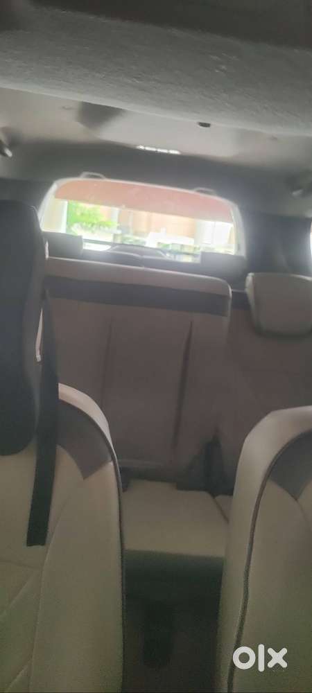 Renault Lodgy 2015 Diesel  Well Maintained  Fancy Number  Excellent