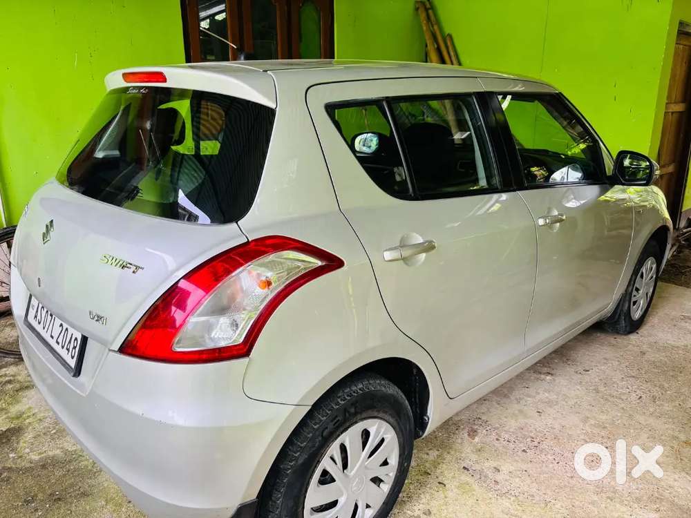 Maruti Suzuki Swift 1.2 Vxi 2017