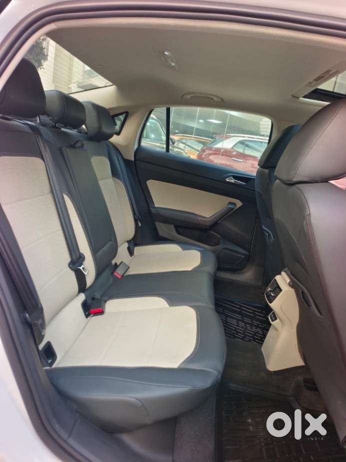 Skoda Slavia 1.0 Tsi Style At, 2022, Petrol