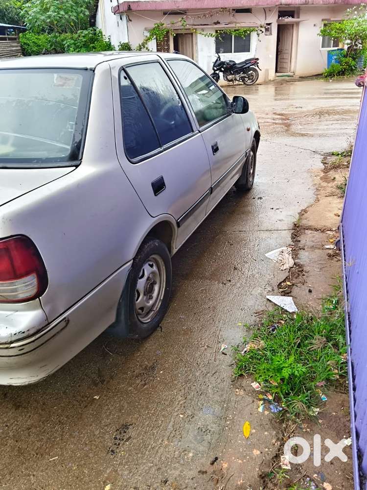 Maruti Suzuki Esteem 2001 Manual