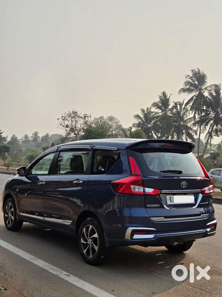 Toyota Rumion V Mt, 2024, Petrol