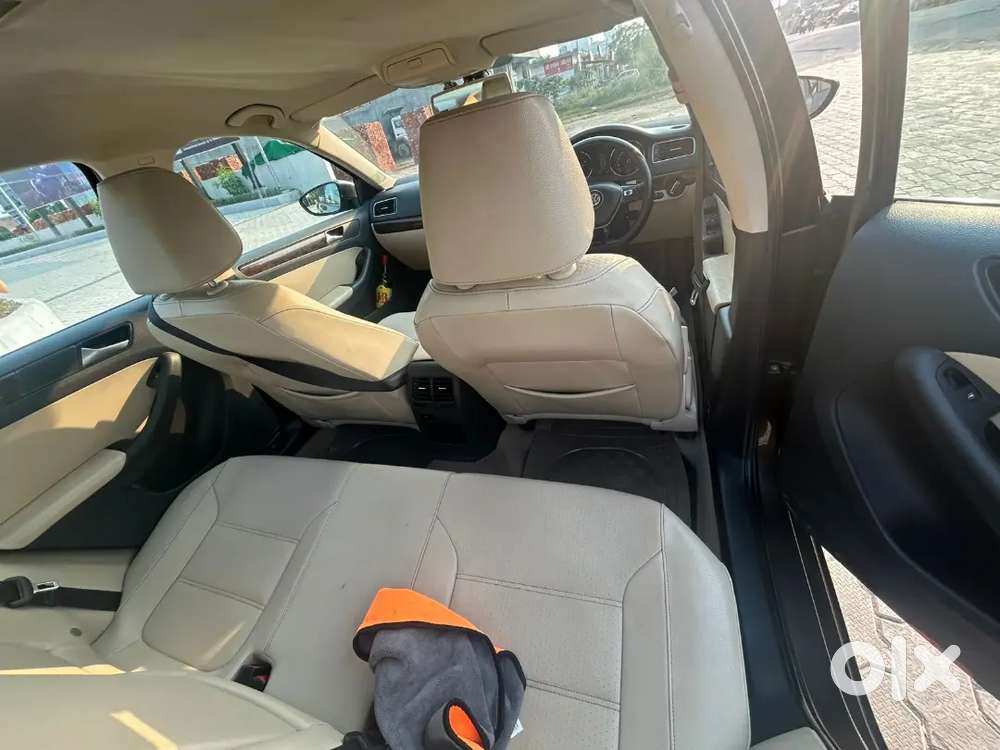 Volkswagen Jetta 2016 Model Fully Automatic Gear Shift
