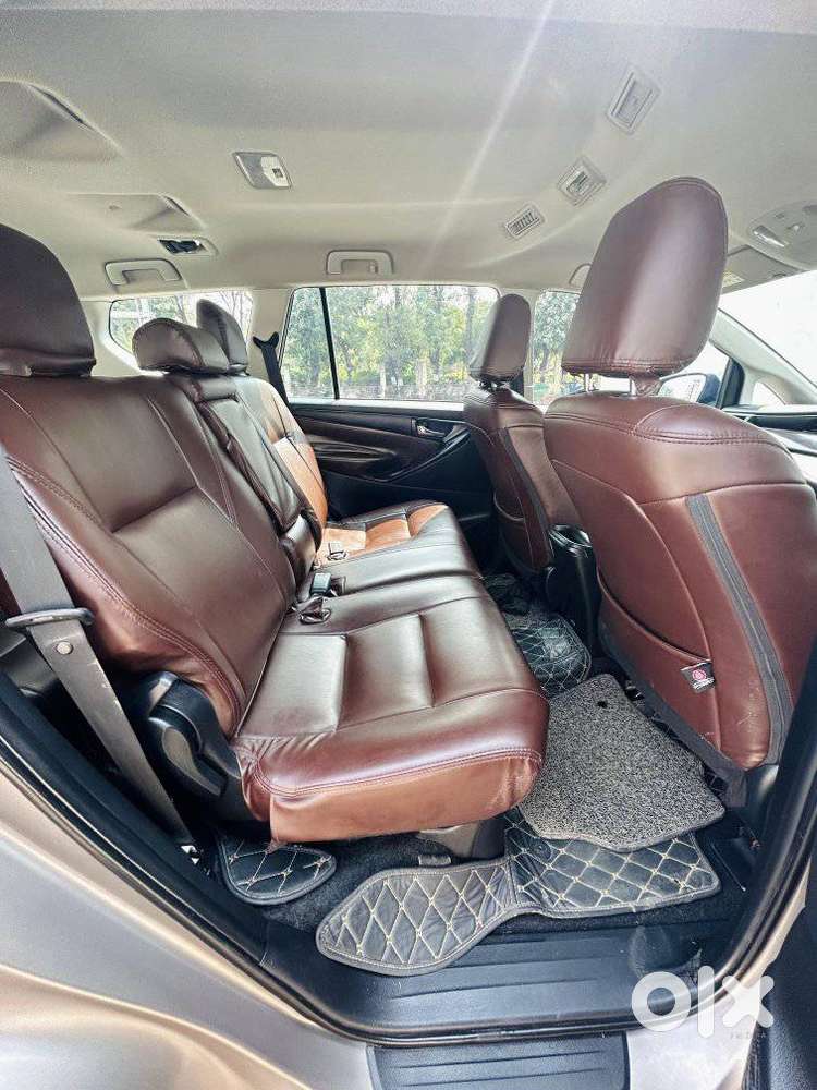 Toyota Innova Crysta 2.4 G Mt 8s, 2021, Diesel