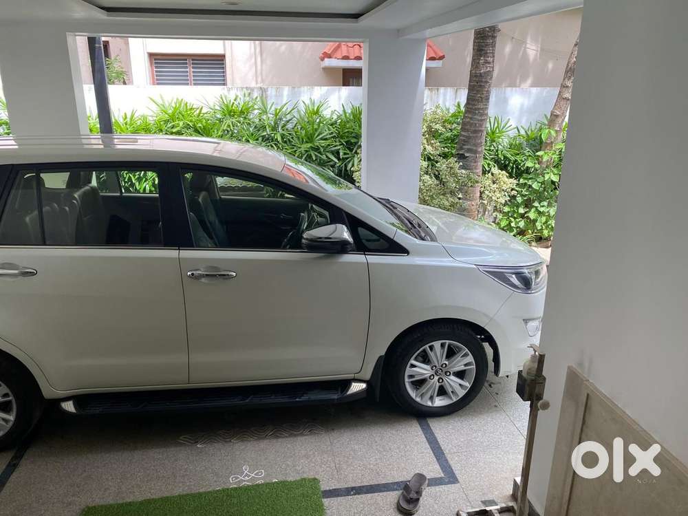 Toyota Innova Crysta 2.8z Automatic, 2019, Diesel
