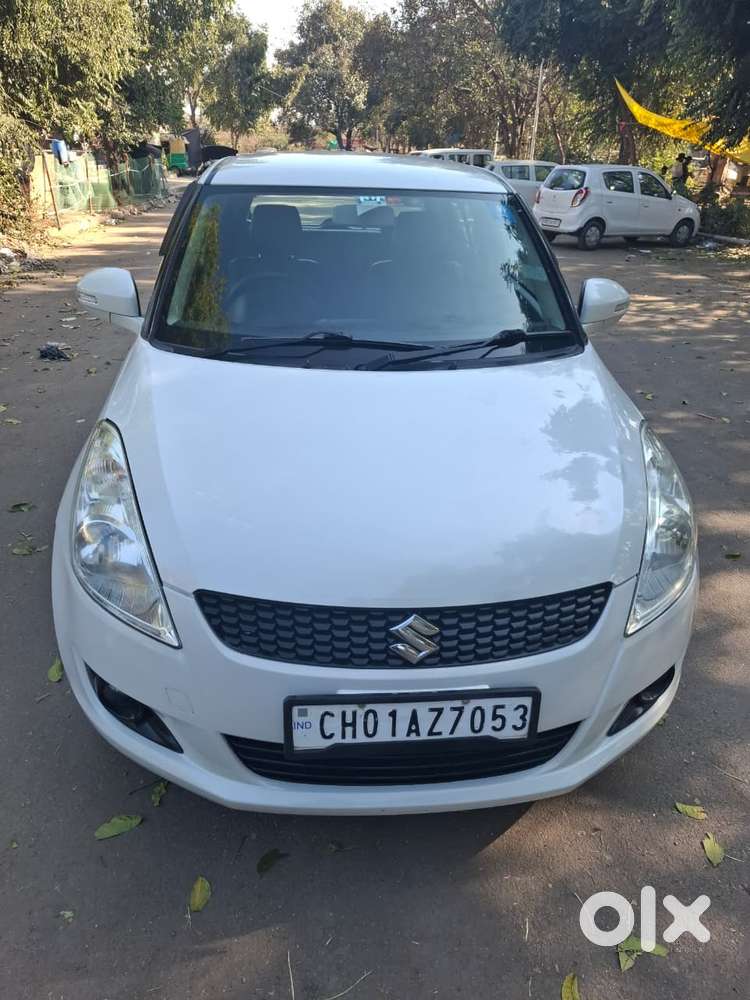 Maruti Suzuki Swift Vxi + Manual, 2014, Petrol