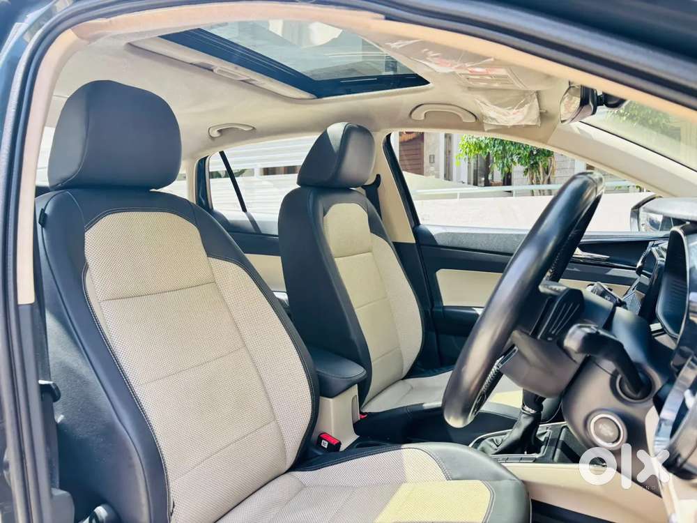 Skoda Slavia Style 1.5l Tsi Mt, 2022, Petrol