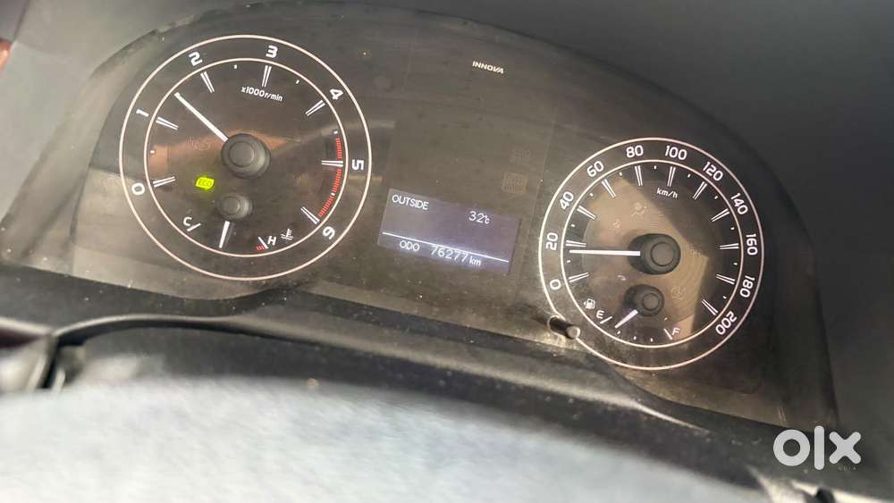 Toyota Innova Crysta 2.4 G Mt, 2017, Diesel