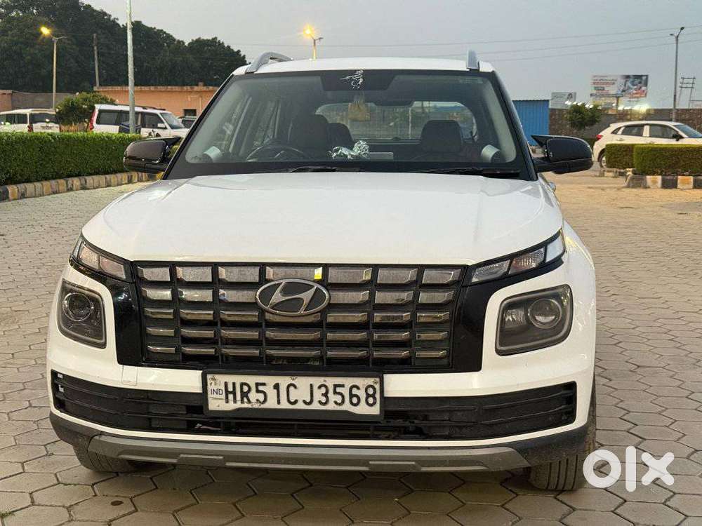 Hyundai Venue 1.2 S Plus, 2022, Petrol