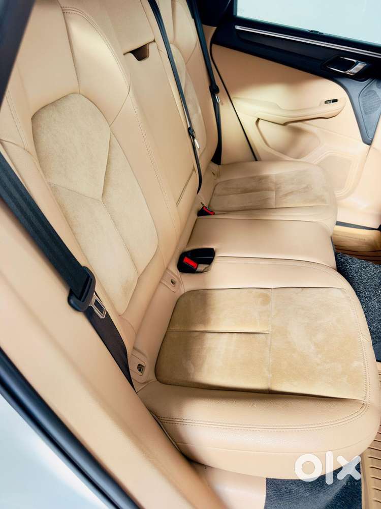 Porsche Macan 2.0 Petrol, 2022, Petrol