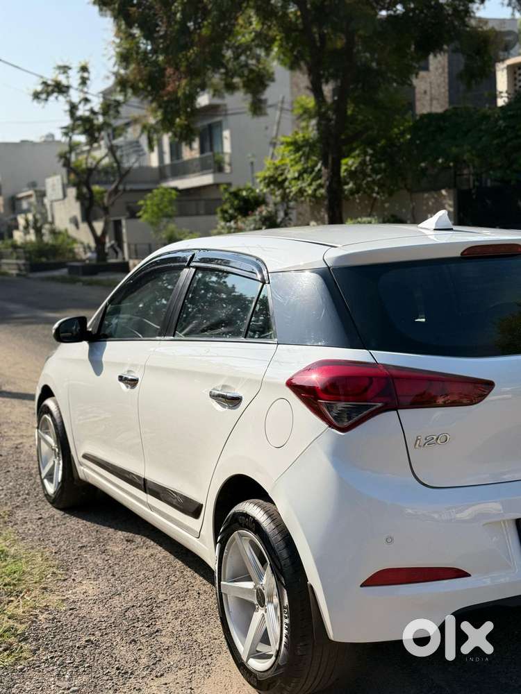 Hyundai Elite I20 1.4 Sportz (o) Crdi, 2016, Diesel