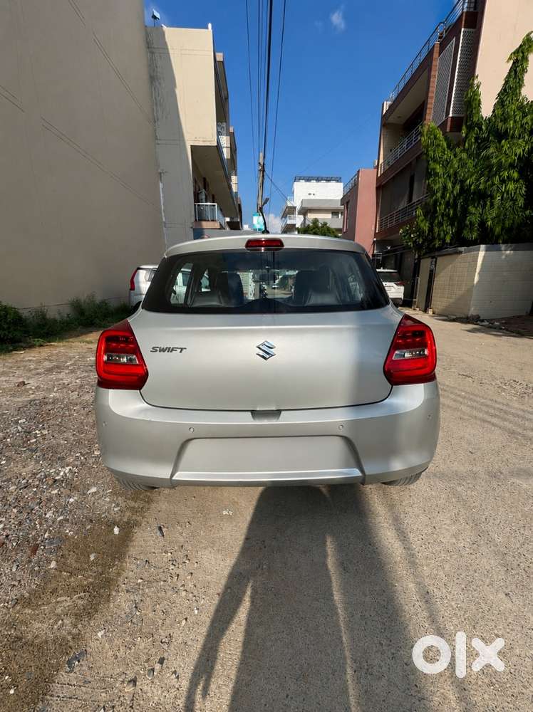 Maruti Suzuki Swift Petrol 2023