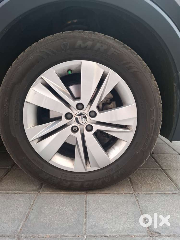 Skoda Kushaq 1.0 Tsi Ambition At, 2023, Petrol