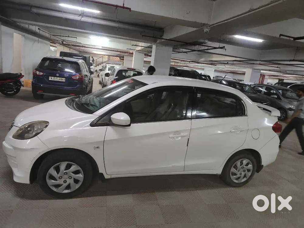 Honda Amaze Smt Diesel  Single Owner  Tafeta White