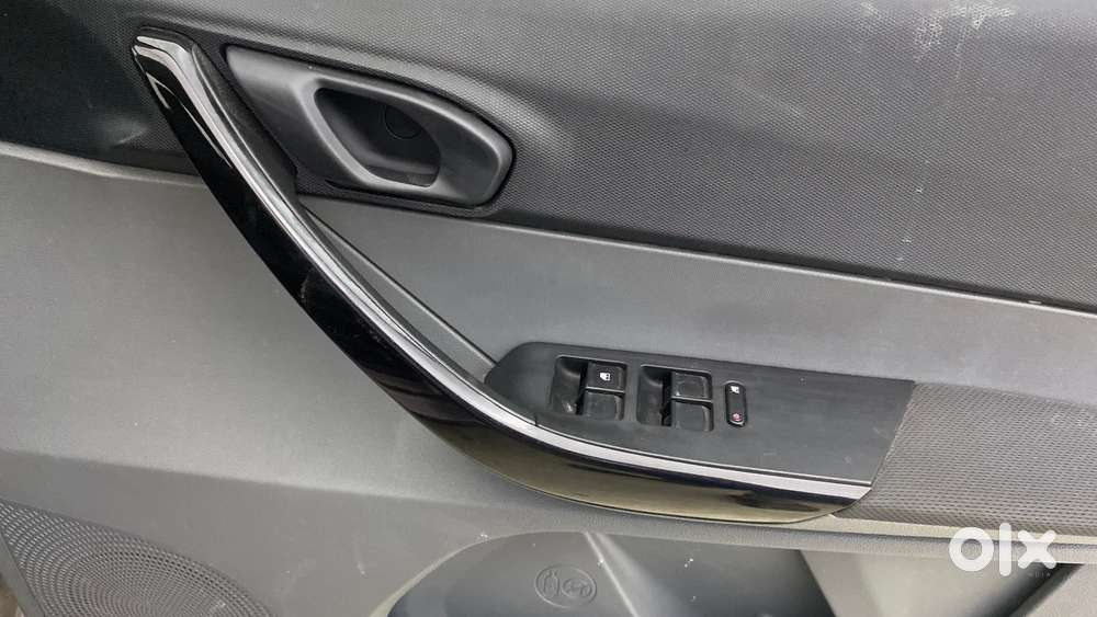 Tata Tigor 1.2 Revotron Xt, 2018, Petrol