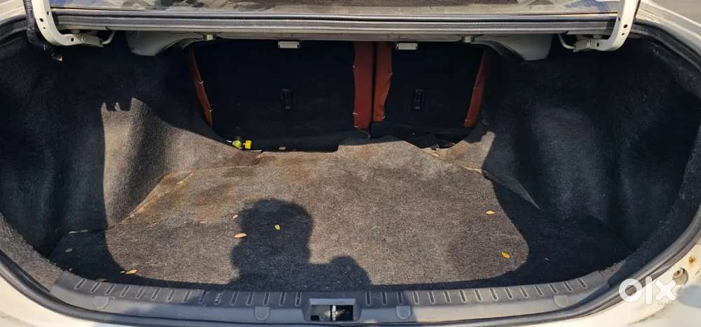 Corolla Altis [2011], Petrol