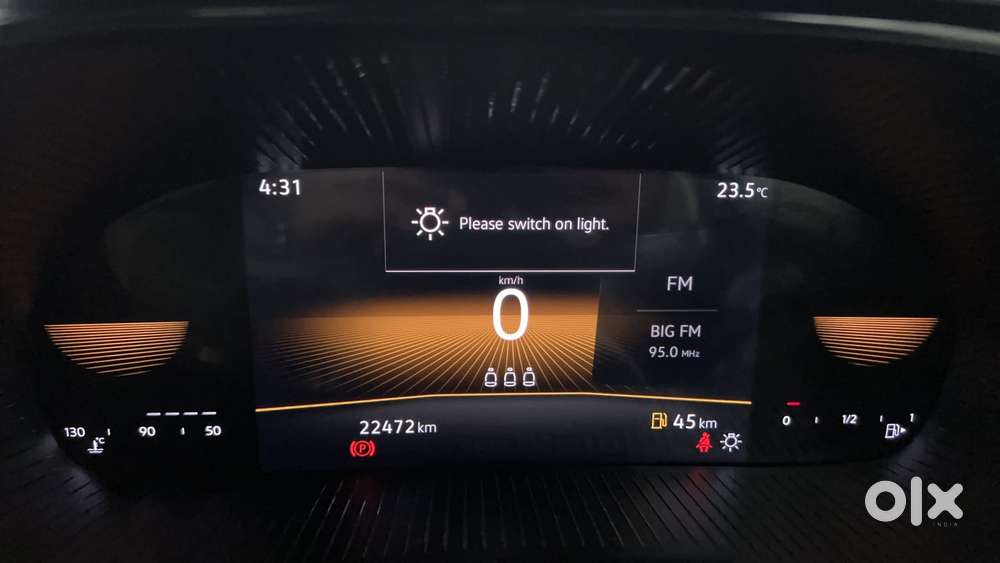 Skoda Slavia Style 1.0l Tsi Mt, 2023, Petrol