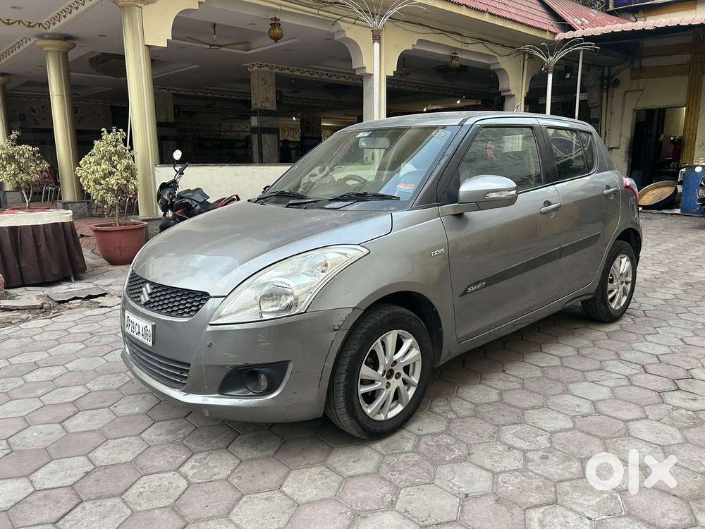 Maruti Suzuki Swift Zdi Plus, 2013, Diesel
