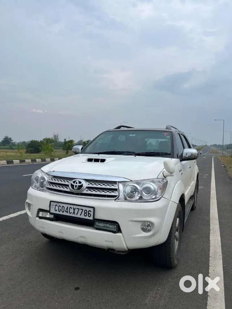 Toyota Fortuner Diesel 2012
