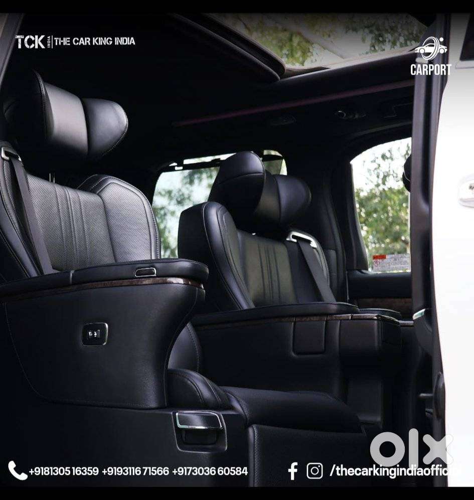 Toyota Vellfire 2.5 Executive Lounge, 2020, Petrol