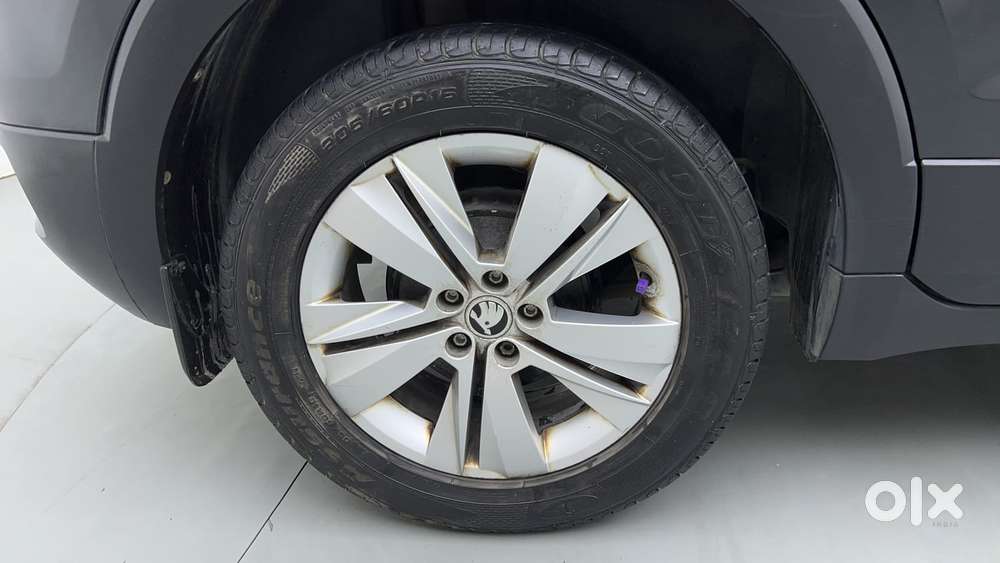 Skoda Kushaq 1.0 Tsi Ambition At, 2022, Petrol