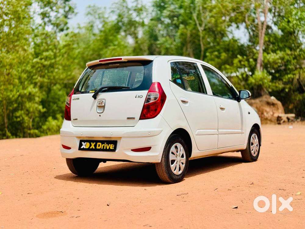 Hyundai I10 Sportz At, 2012, Petrol