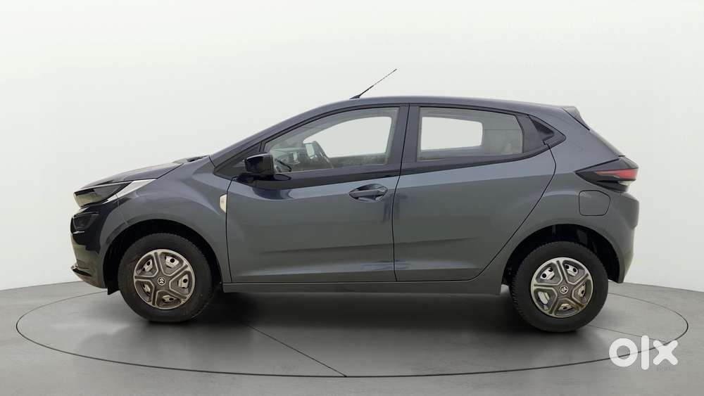 Tata Altroz 1.2 Xe, 2020, Petrol