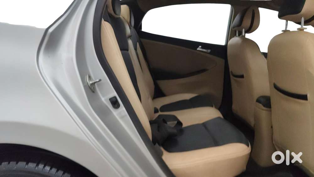 Hyundai Verna Fluidic 1.6 Vtvt Sx, 2014, Petrol
