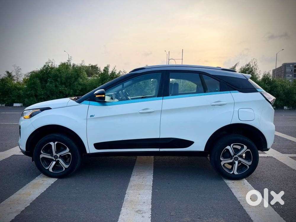 Tata Nexon EV XZ Plus, 2021, Electric - Photo 3